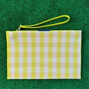 Rothy’s The Wristlet in Citrus Gingham